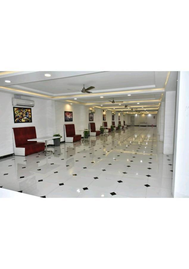 Gods County Hotels & Resorts Tarapith Exteriör bild