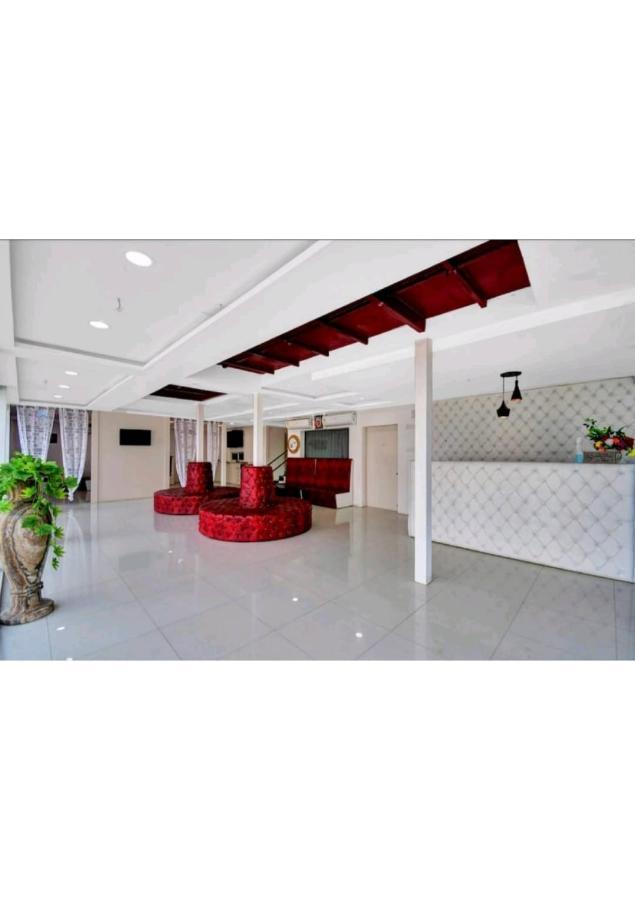 Gods County Hotels & Resorts Tarapith Exteriör bild