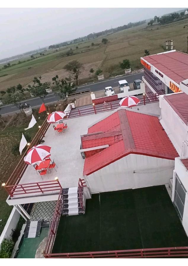 Gods County Hotels & Resorts Tarapith Exteriör bild