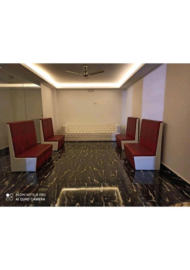 Gods County Hotels & Resorts Tarapith Exteriör bild