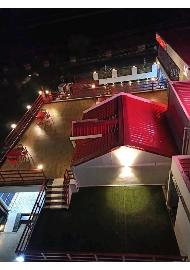 Gods County Hotels & Resorts Tarapith Exteriör bild
