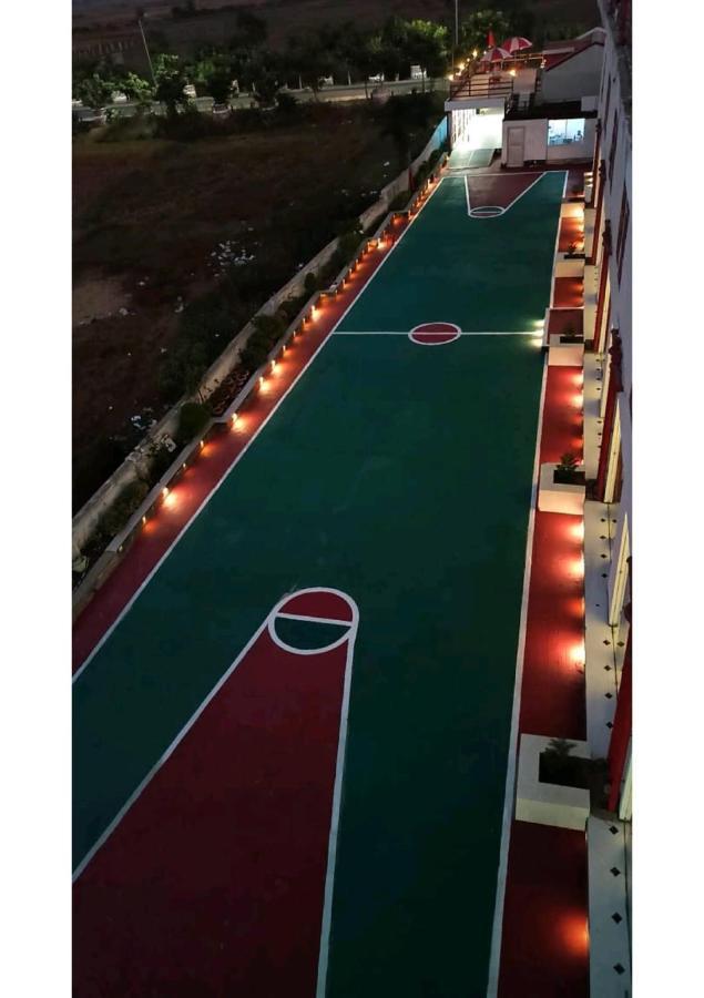 Gods County Hotels & Resorts Tarapith Exteriör bild