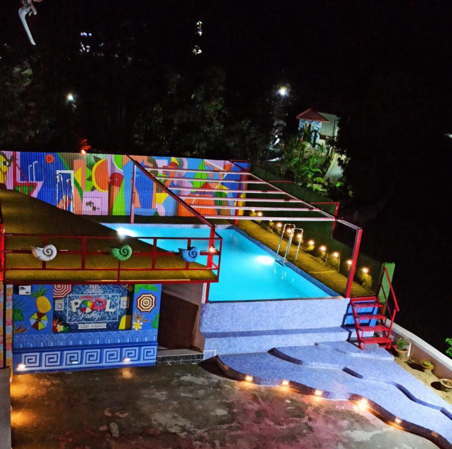 Gods County Hotels & Resorts Tarapith Exteriör bild