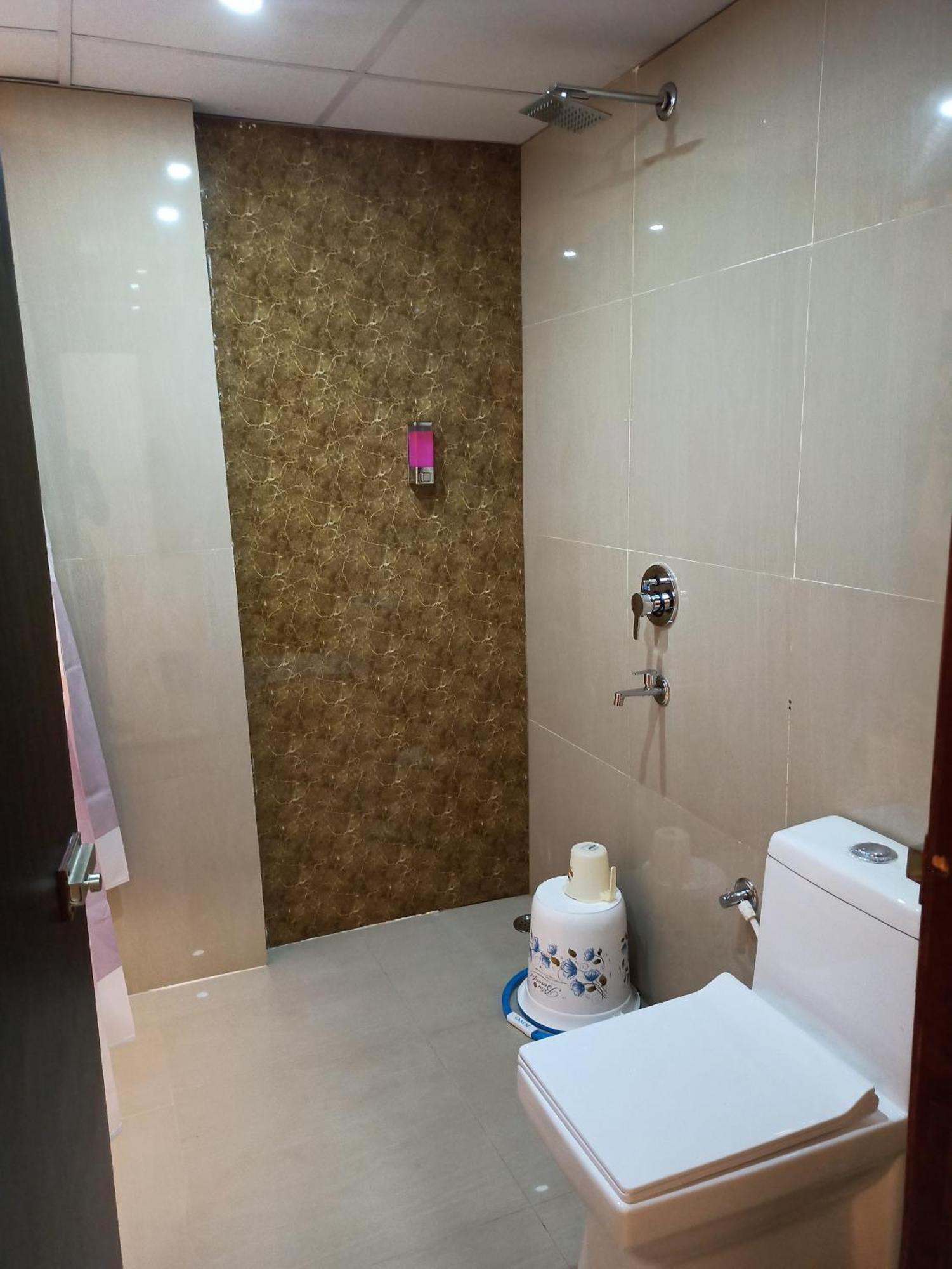 Gods County Hotels & Resorts Tarapith Exteriör bild